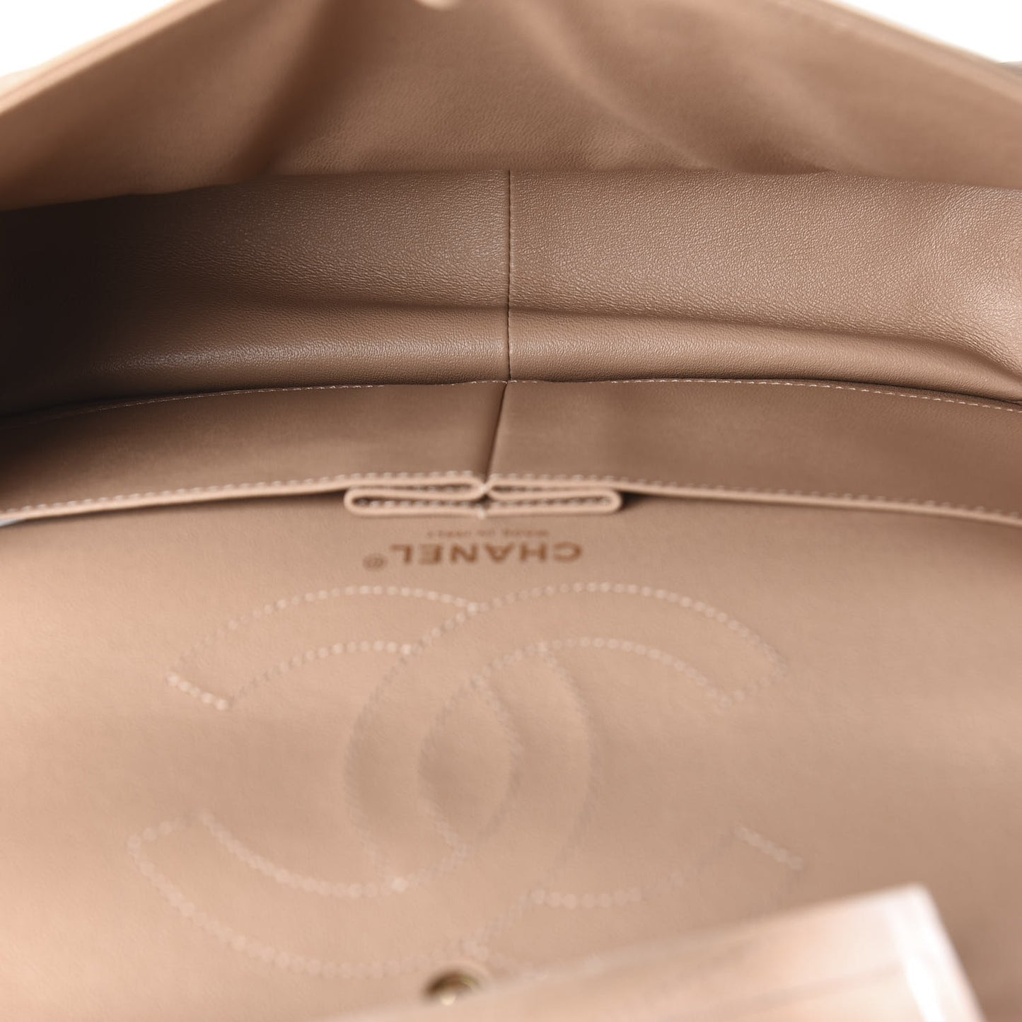 Aged Calfskin Chevron Quilted 2.55 Reissue 226 Flap Beige