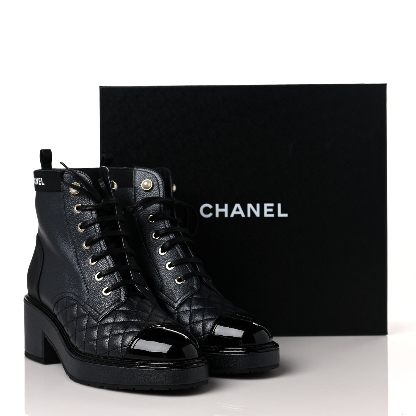 Pearly Calfskin Patent Calfskin Lace Up Combat Boots 39.5 Black