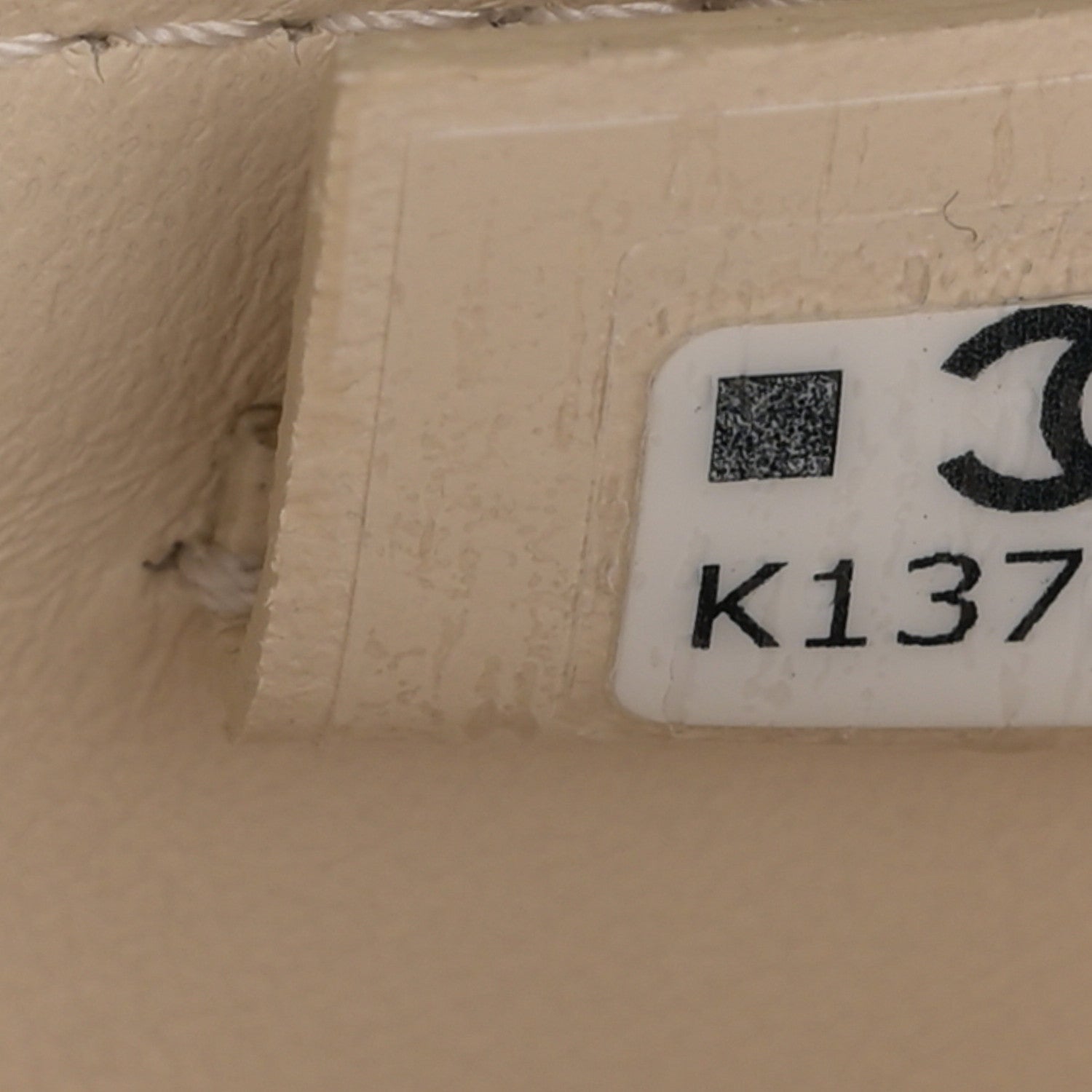 Chanel Caviar Quilted Trendy Handle Slim Vanity Ecru 7 of 11