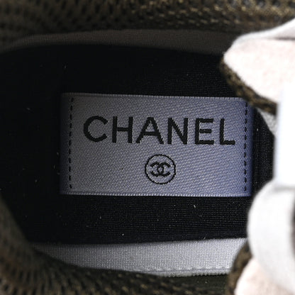 Chanel Suede Calfskin Embroidered CC Sneakers 40 Ecru Light Gray 7 of 8