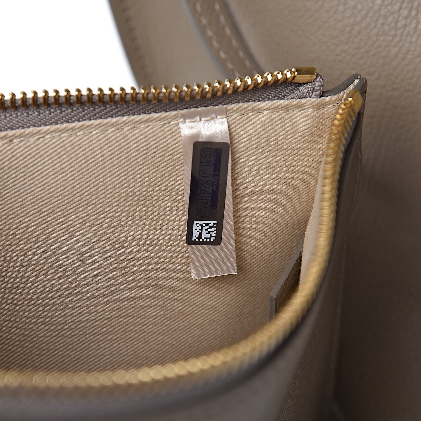 Smooth Calfskin Medium Vick Tote Motty Grey