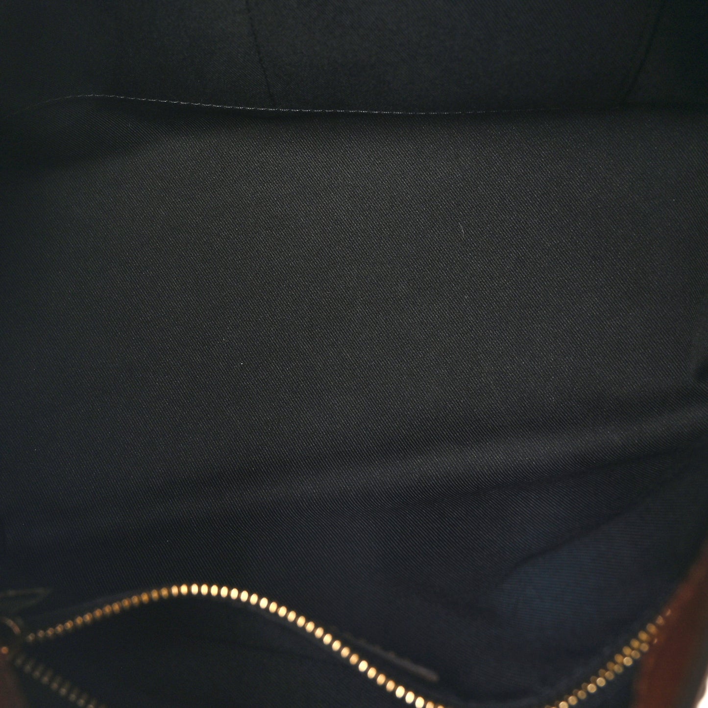 Reverse Monogram Dauphine Hobo MM