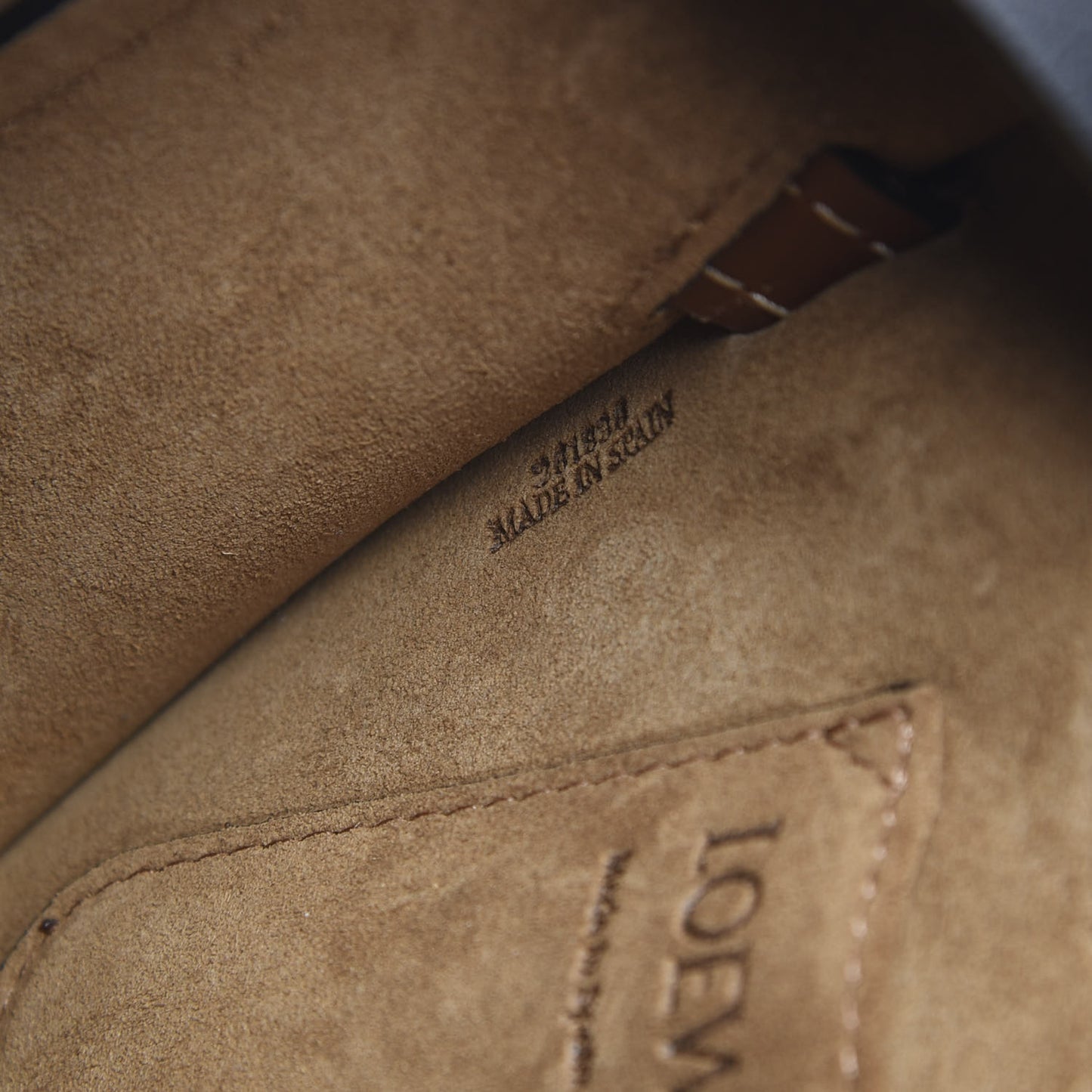 Grained Calfskin Small Gate Crossbody Bag Pecan Black