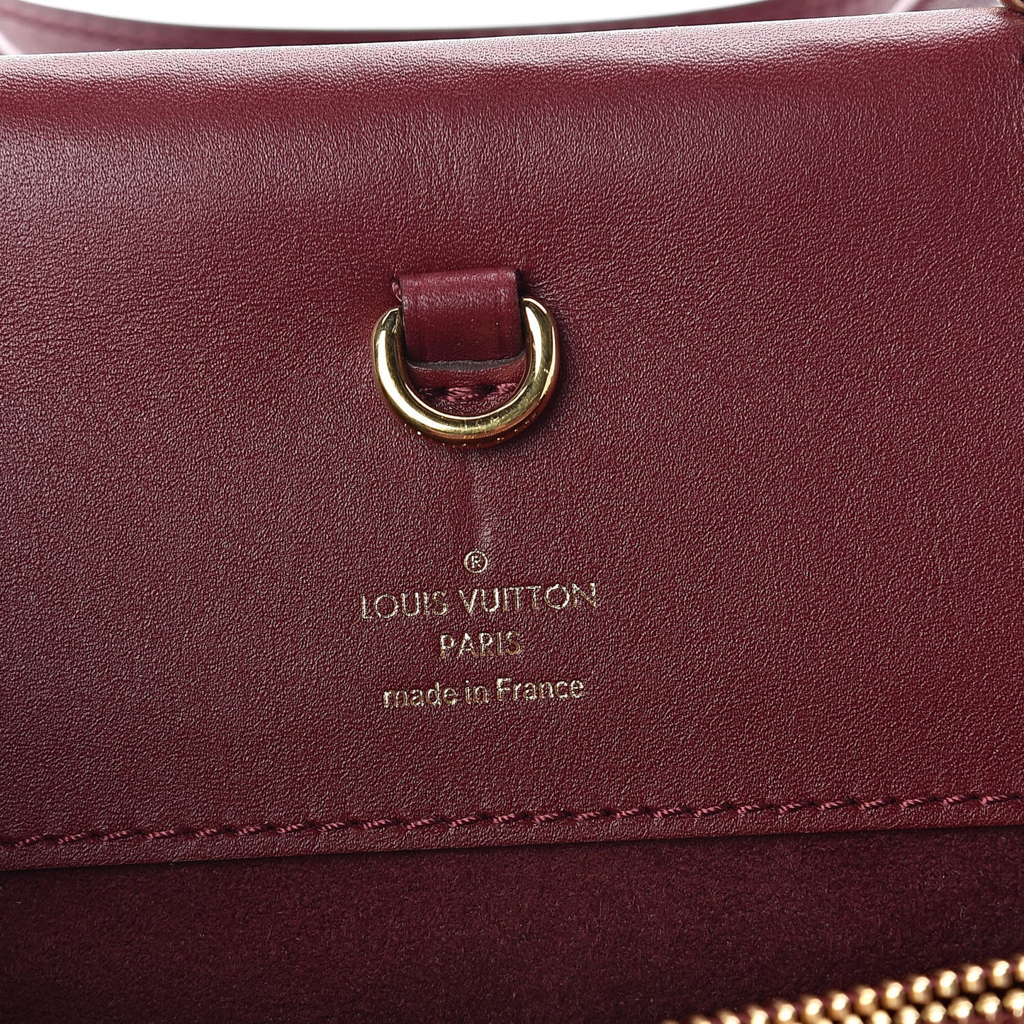 Monogram Venus Raisin
