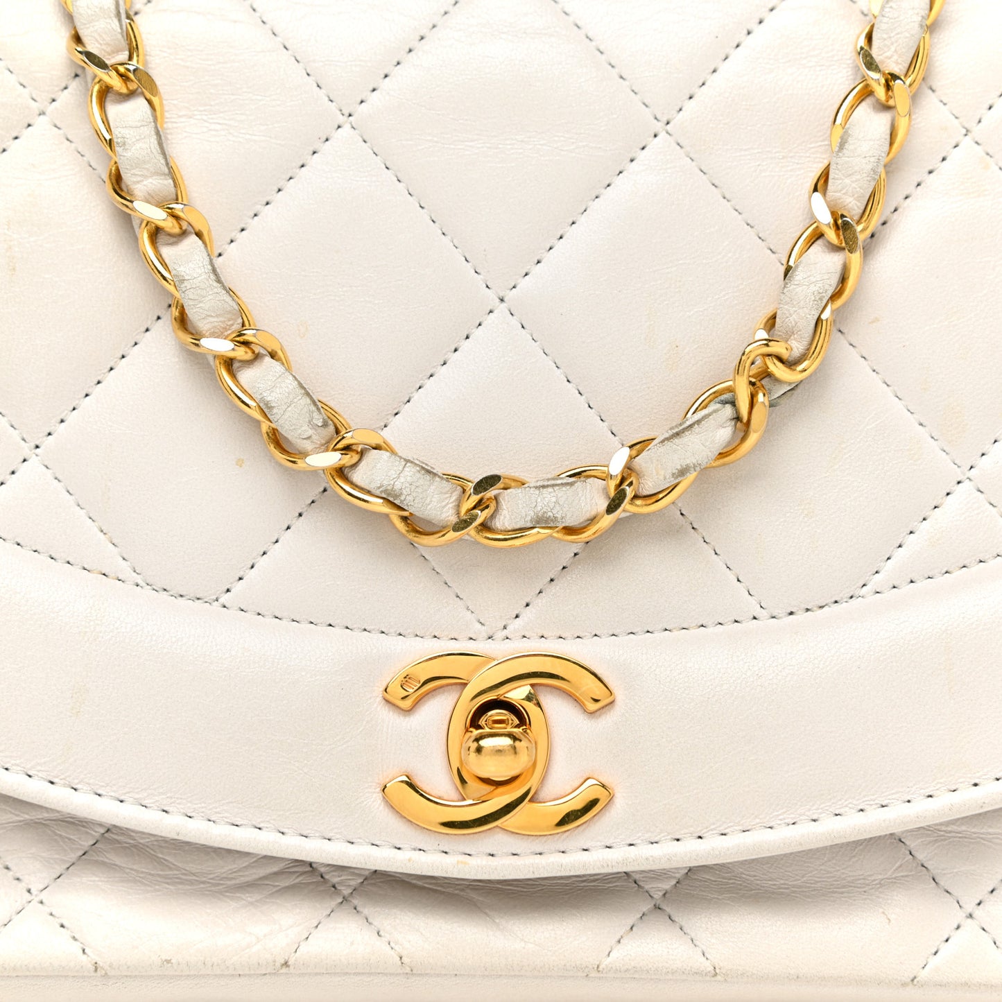 Lambskin Quilted Medium Single Flap White