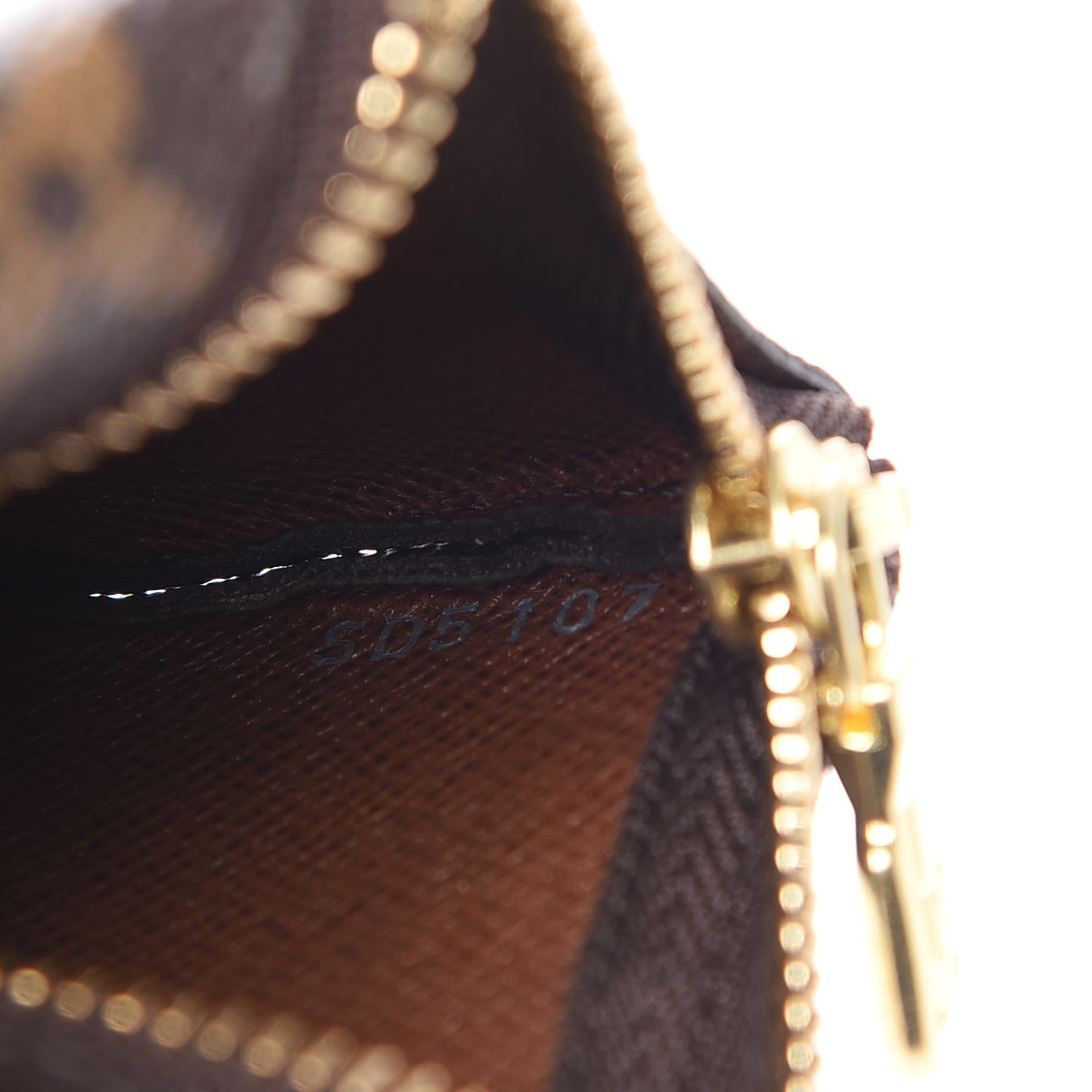Louis Vuitton Monogram Key Pouch 6 of 8