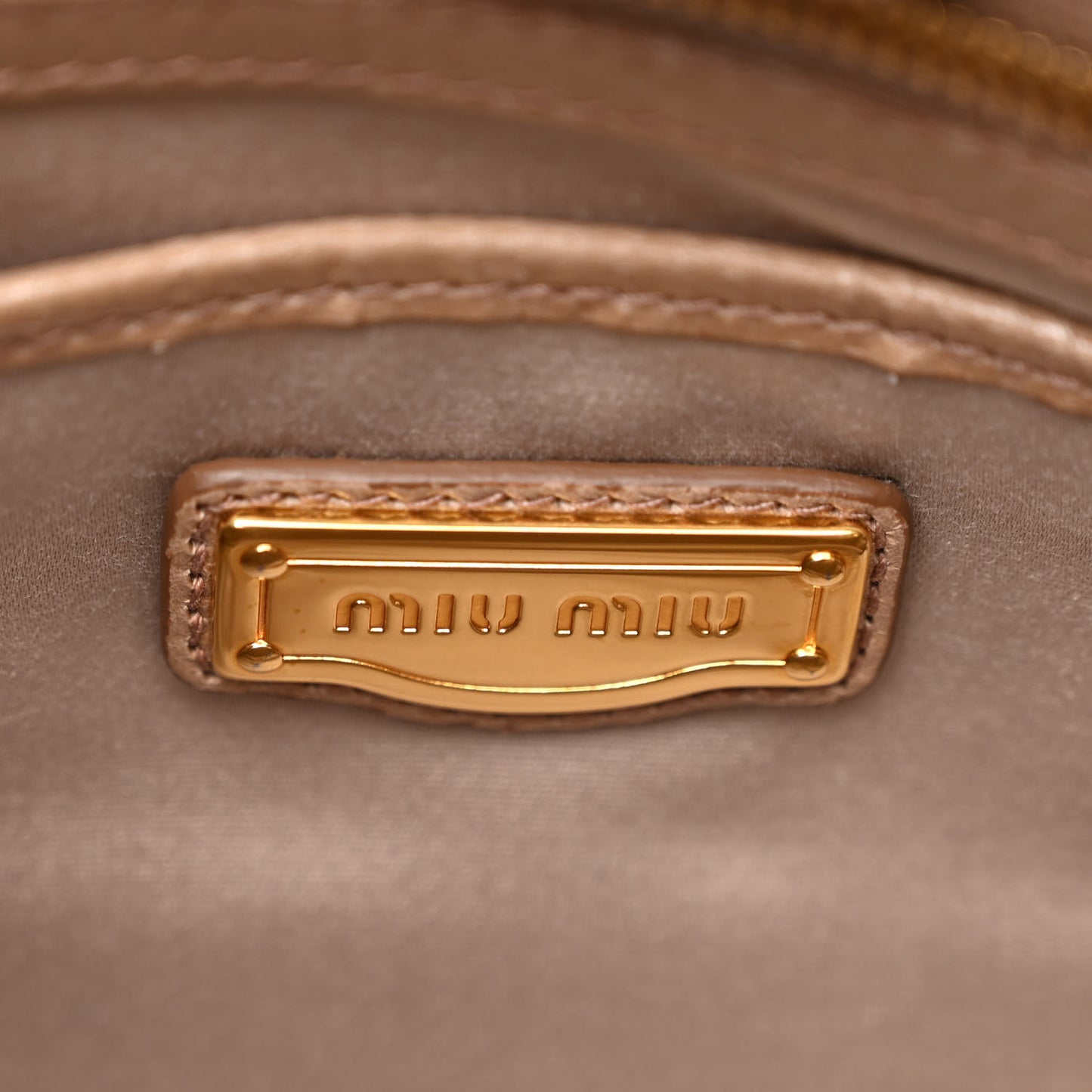 Vitello Shine Double Zip Tote Cammeo