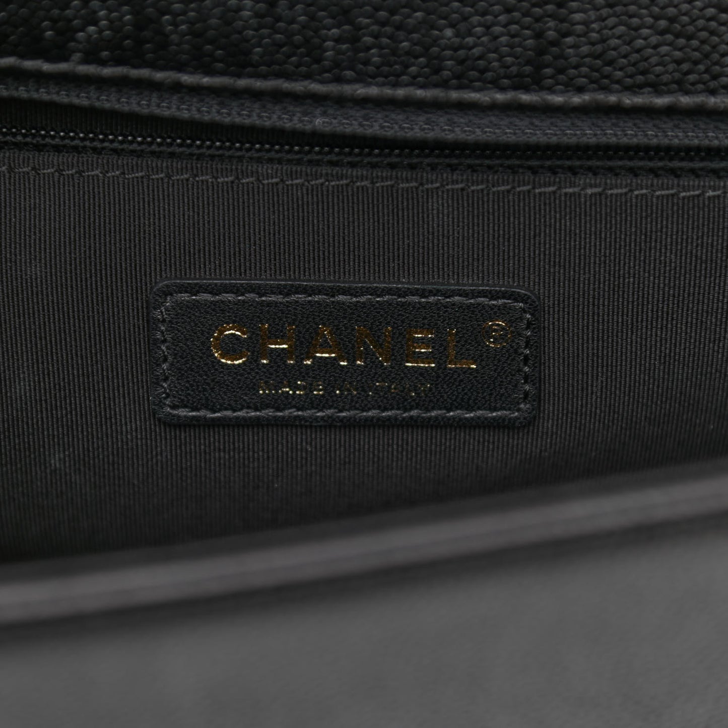 Caviar Chevron Quilted New Medium Boy Flap Black