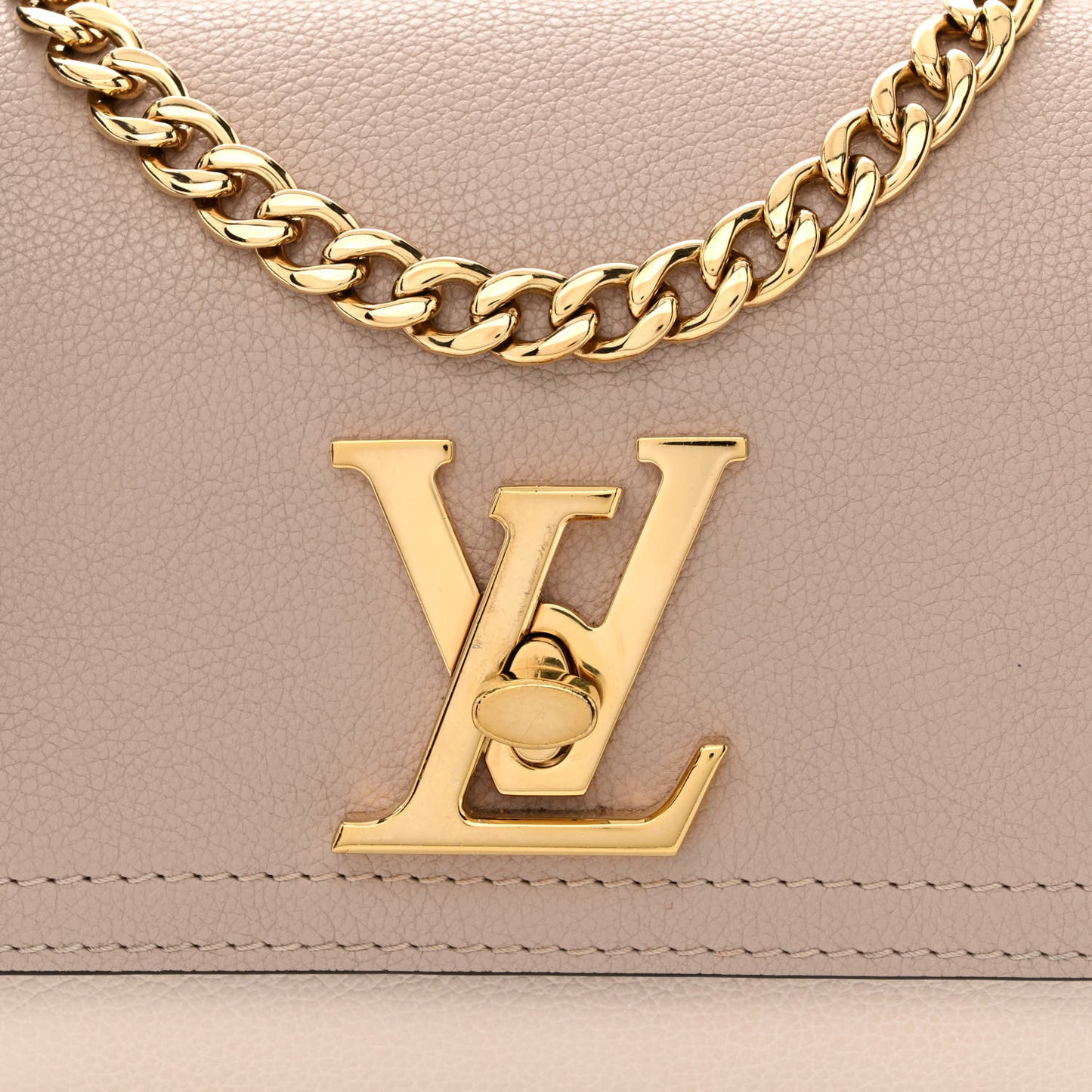 Grained Calfskin Lockme Tender Greige