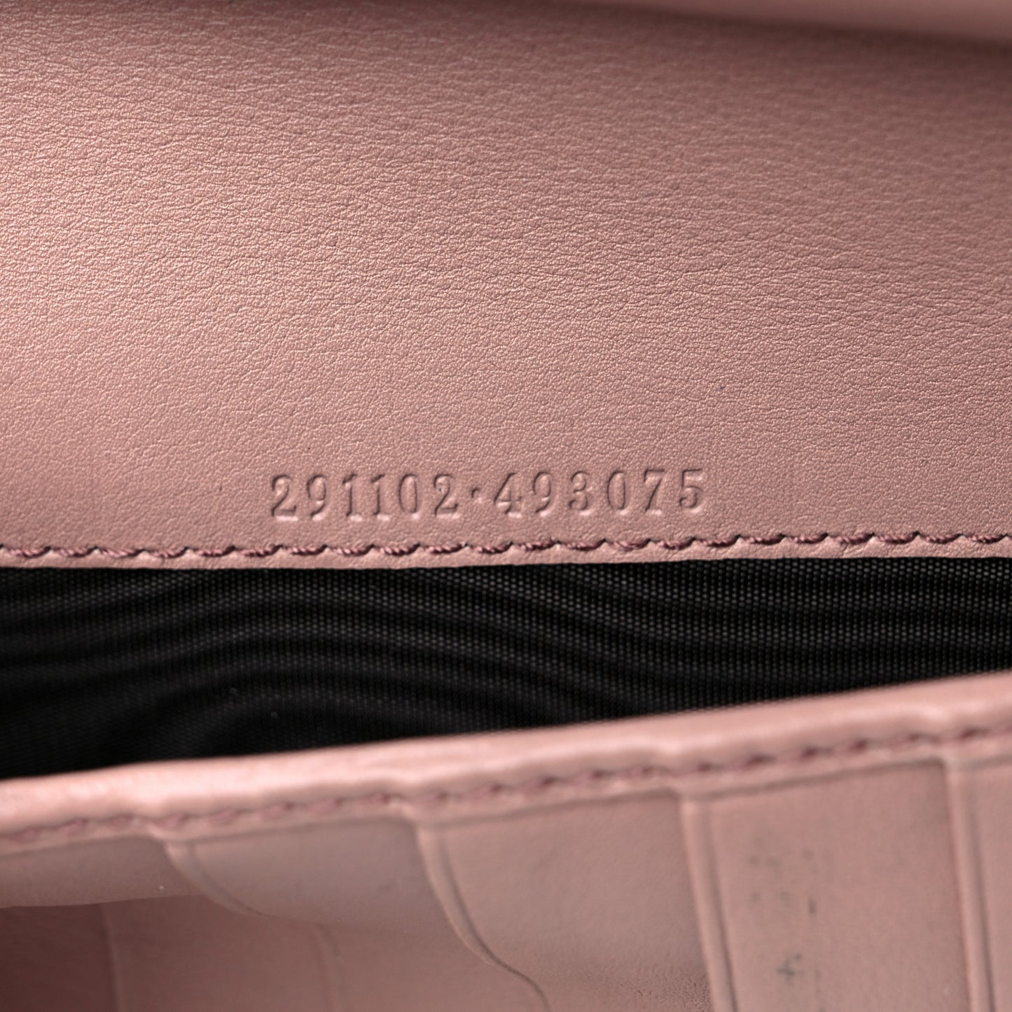 Patent Soho Zip Around Wallet Dark Cipria