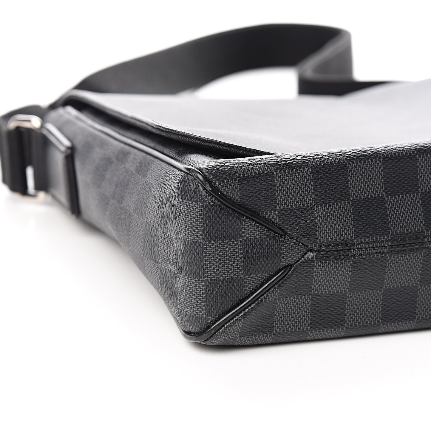 Damier Graphite District MM
