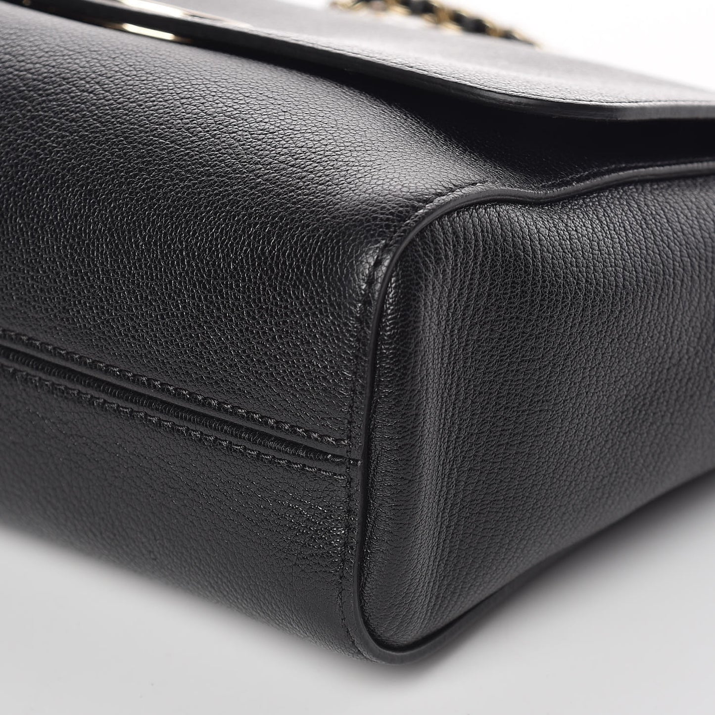 Glossy Goatskin Medium Lily Black