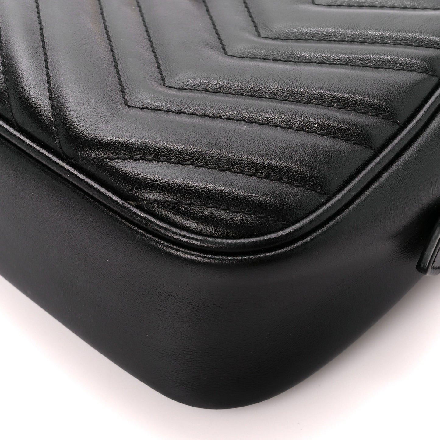 Calfskin Matelasse Small GG Marmont Chain Shoulder Bag Black