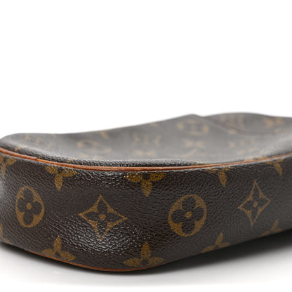 Louis Vuitton Monogram Pochette Gange 8 of 10
