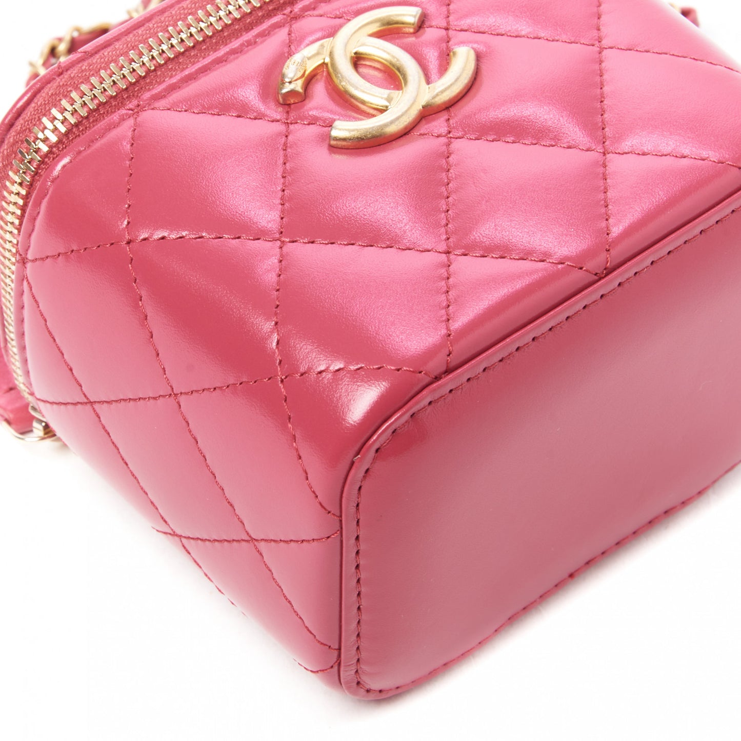 Calfskin Quilted Mini Perfect Fit Vanity Case With Chain Pink