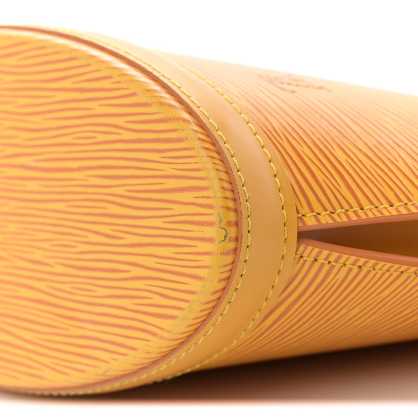 Epi Saint Jacques PM Long Straps Tassil