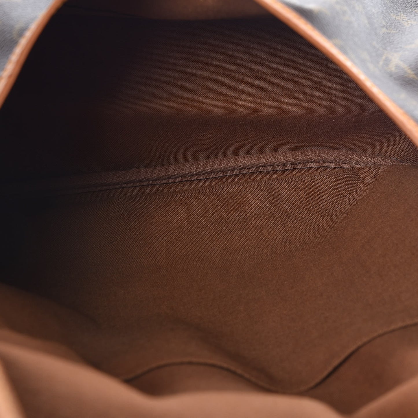 Monogram Saumur 35