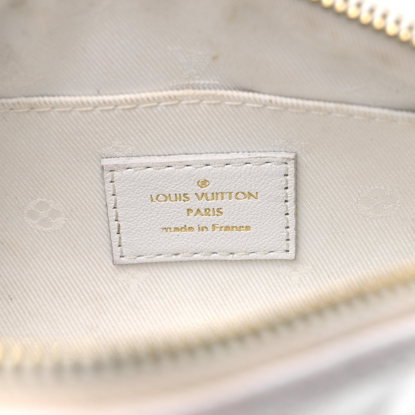 Calfskin Bubblegram Papillon BB Snow White