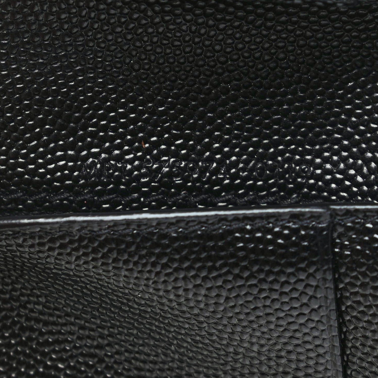 Saint Laurent Grain De Poudre Matelasse Chevron Monogram Zipped Two-Part Wallet Black 7 of 7