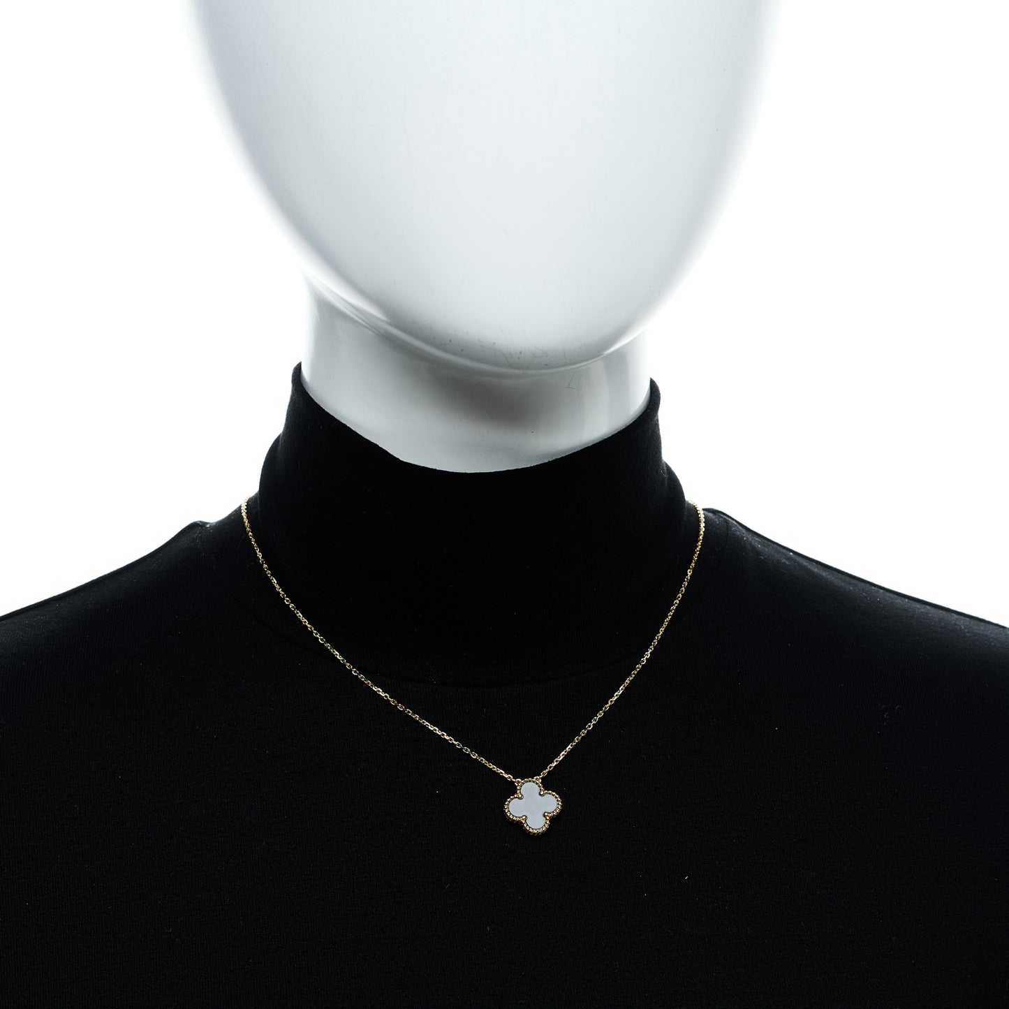 18K Yellow Gold Black Onyx Vintage Alhambra Pendant Necklace