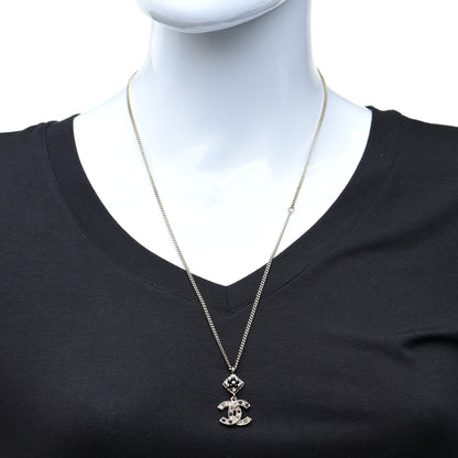 Chanel Crystal Pearl CC Candy Camellia Necklace Gold Black 2 of 6