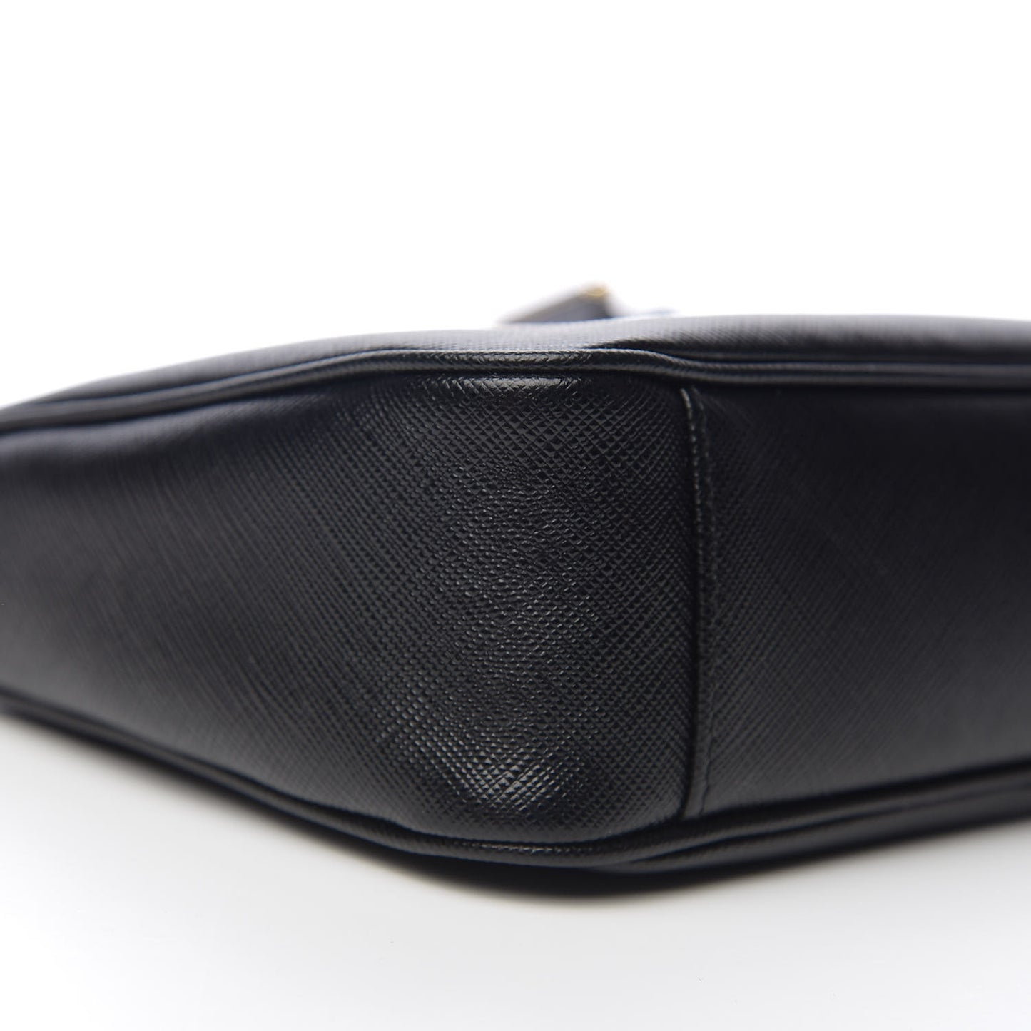 Saffiano Lux Re-Edition 2005 Shoulder Bag Black