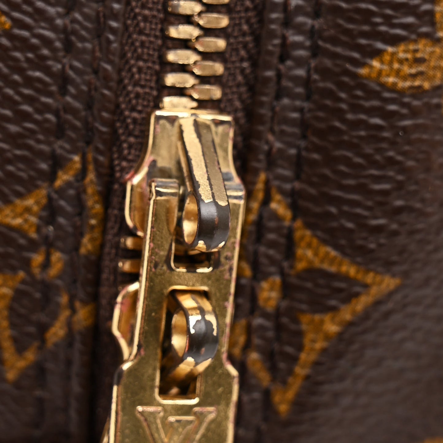 Monogram Alma MM