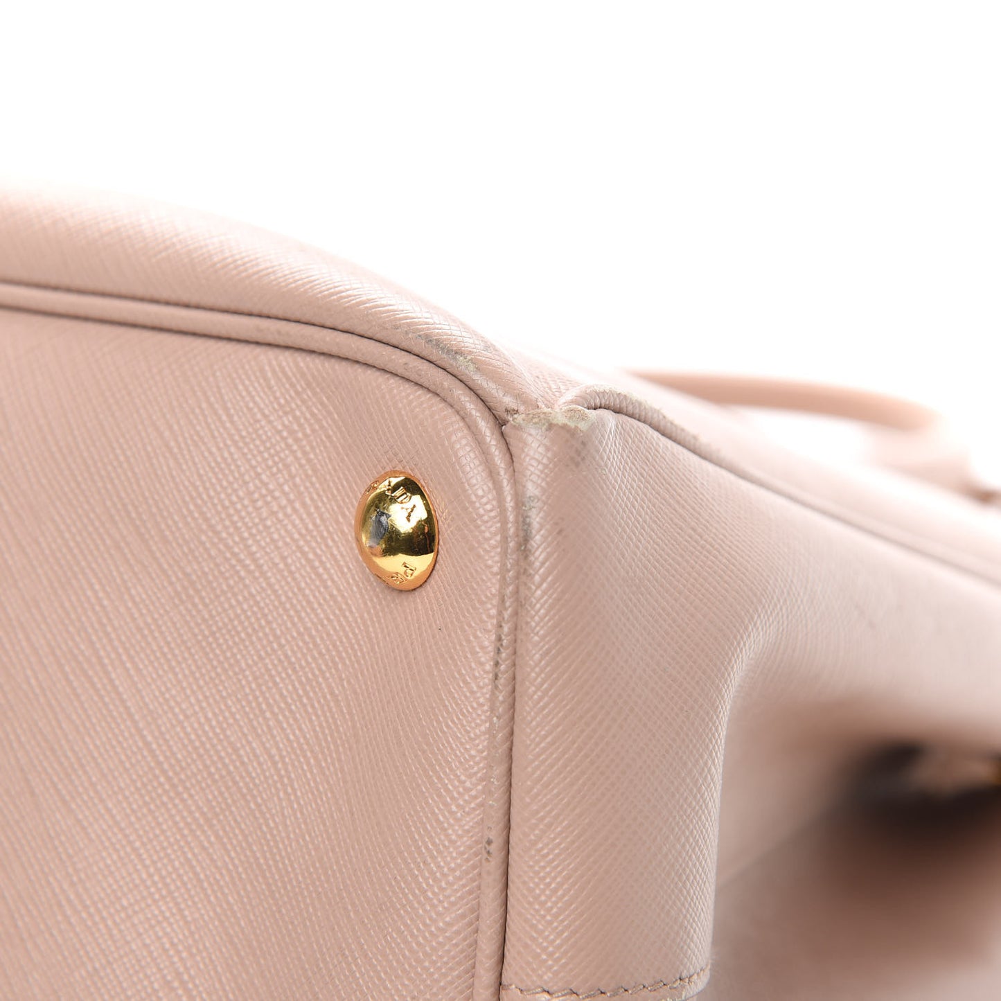 Saffiano Medium Galleria Double Zip Tote Cammeo