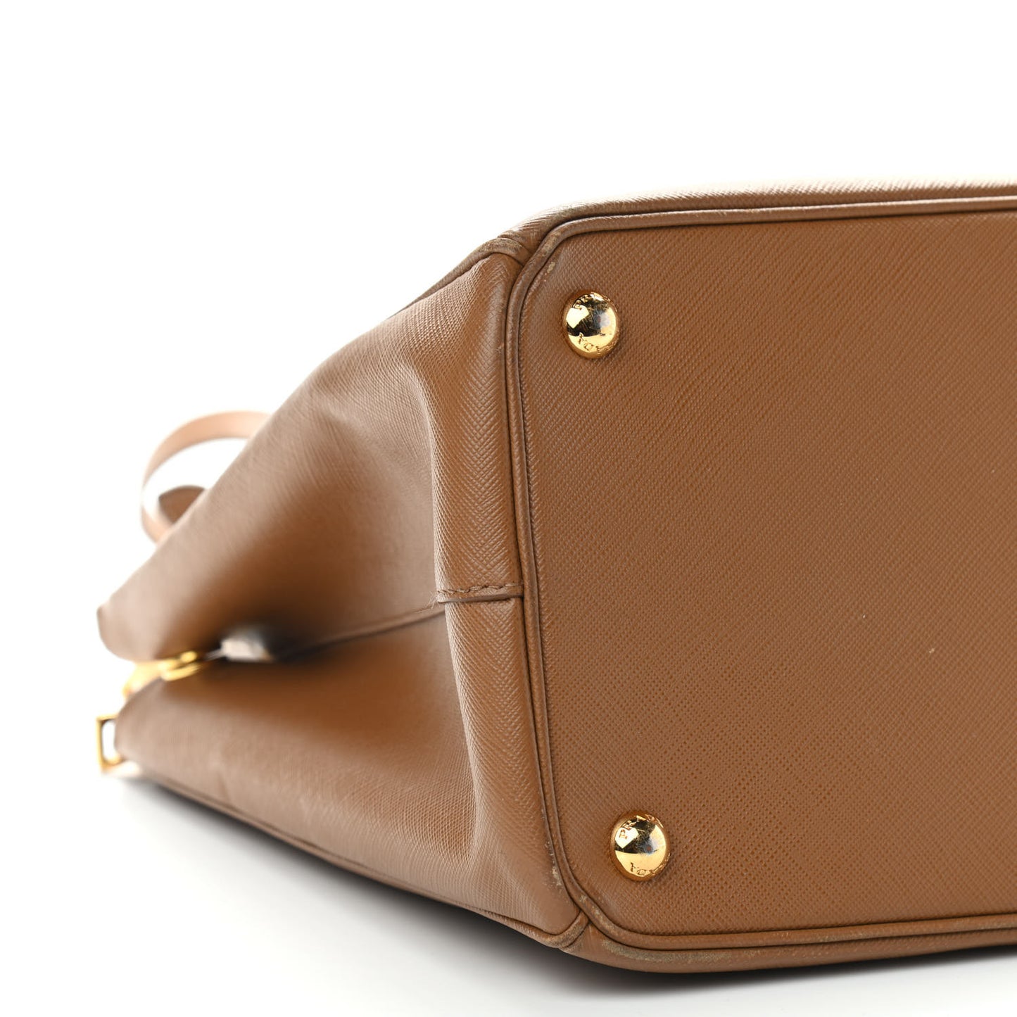 Saffiano Medium Galleria Double Zip Tote Caramel