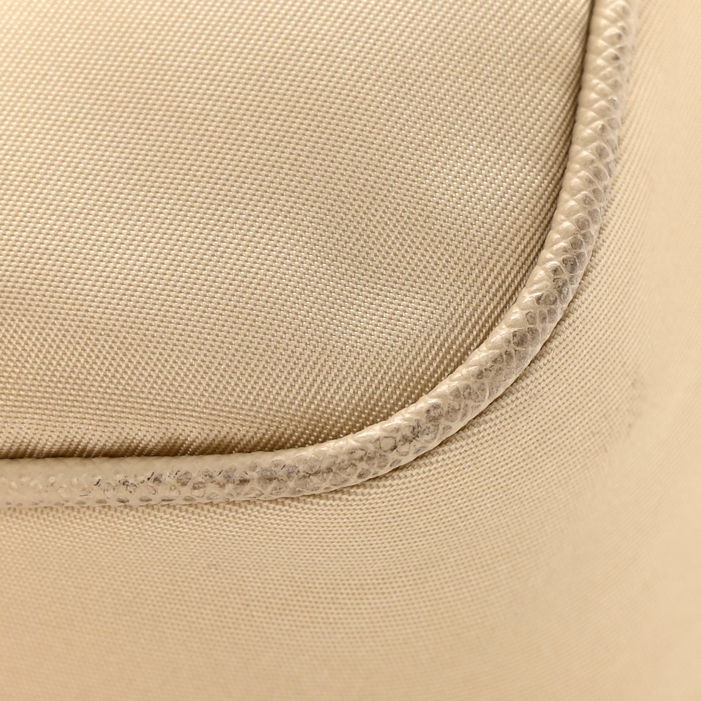 Re-Nylon Saffiano Re-Edition 2005 Shoulder Bag Deserto