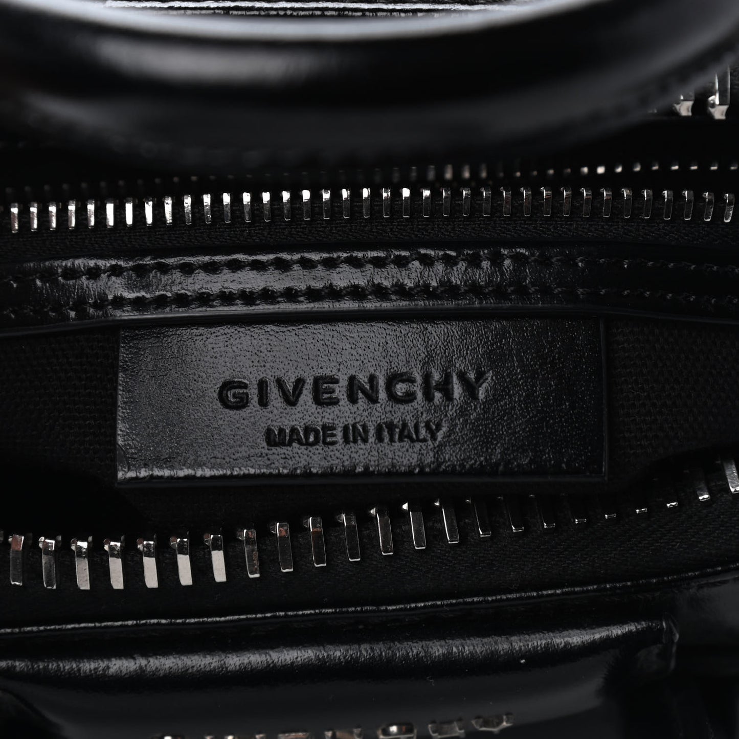 Shiny Lord Calfskin Mini Antigona Black