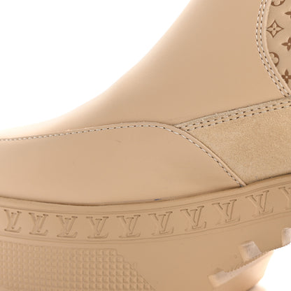 Louis Vuitton Suede Calfskin Embossed Monogram Laureate Platform Desert Boots 37 Beige 9 of 11