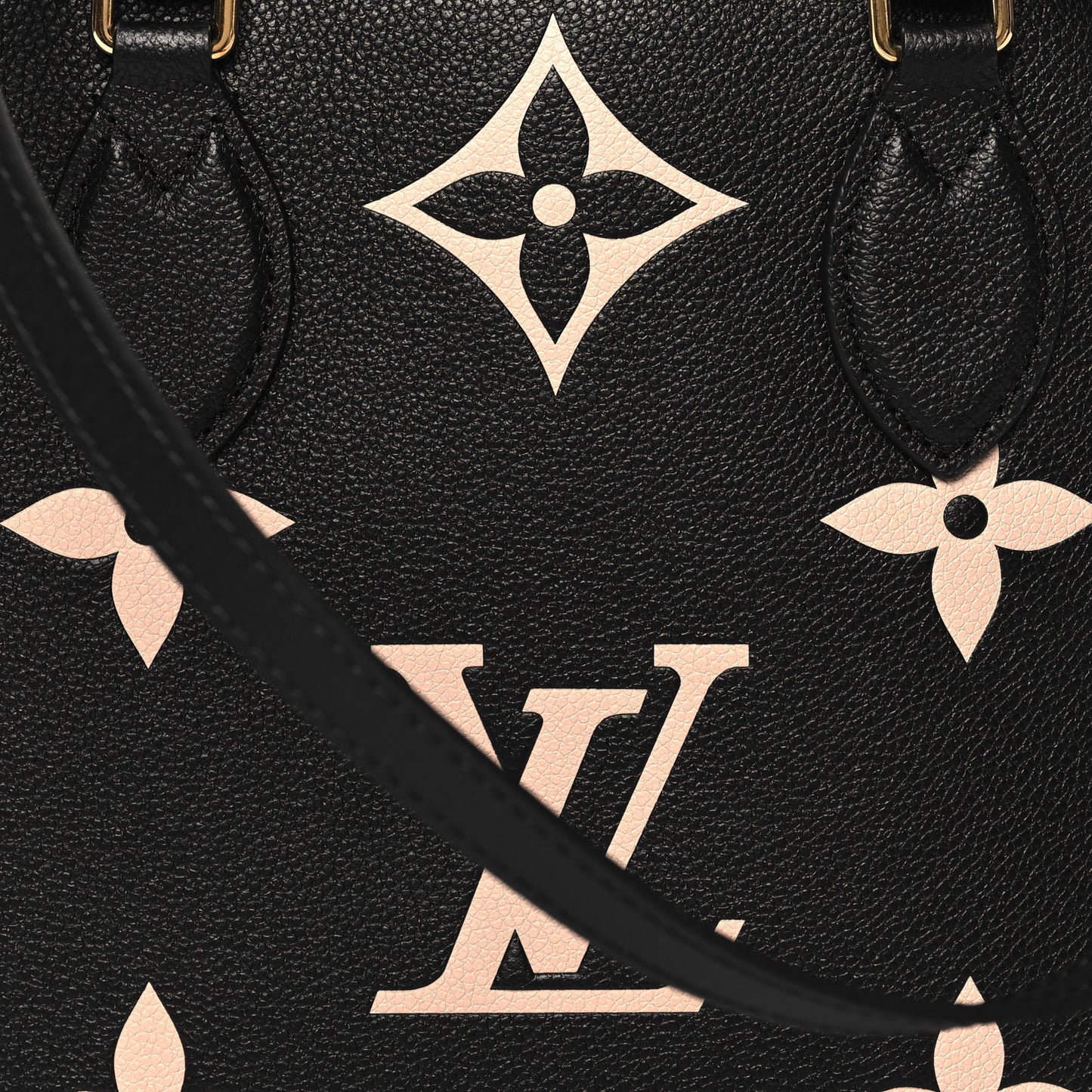 Empreinte Monogram Giant Onthego MM Black Beige