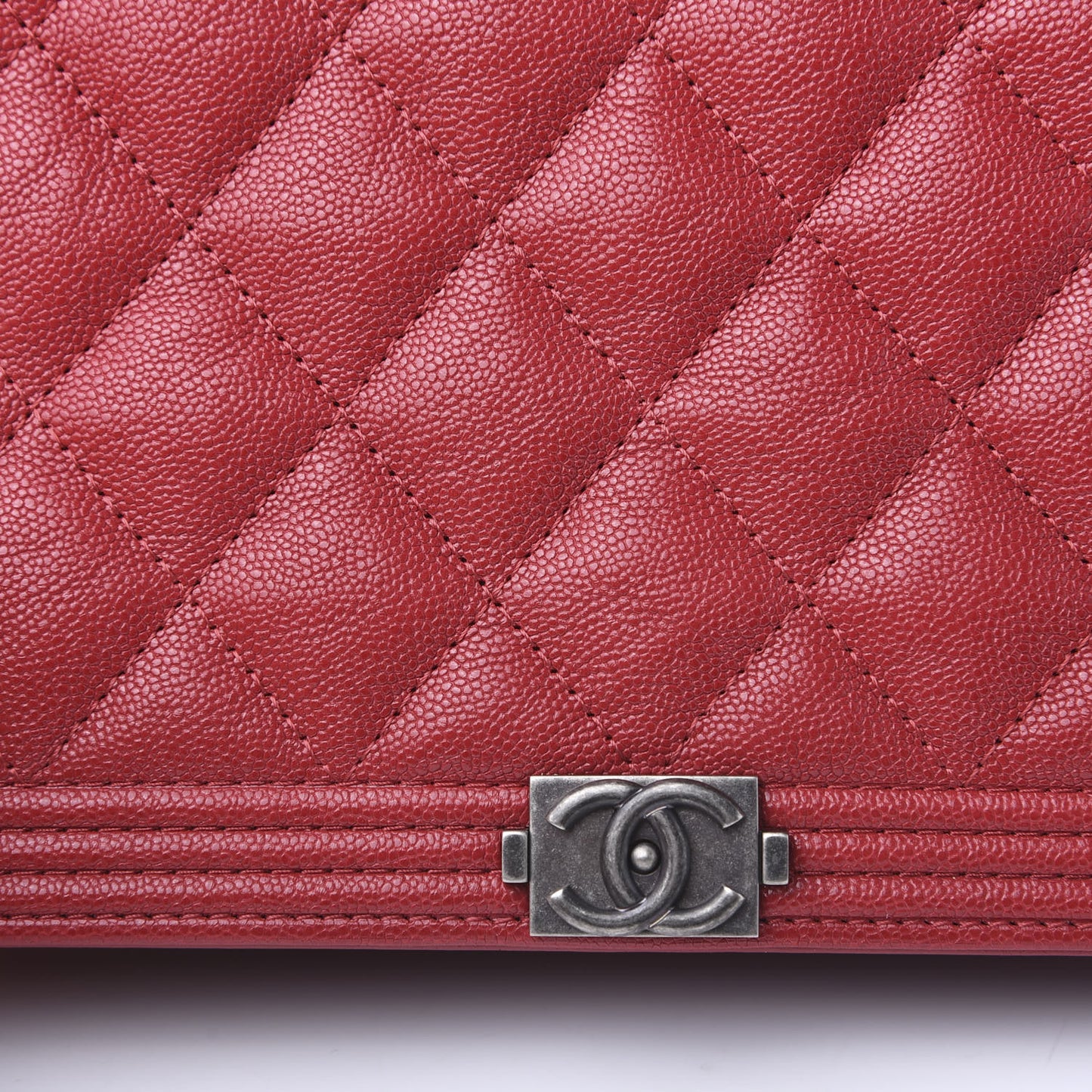 Caviar Quilted Boy Wallet On Chain WOC Red
