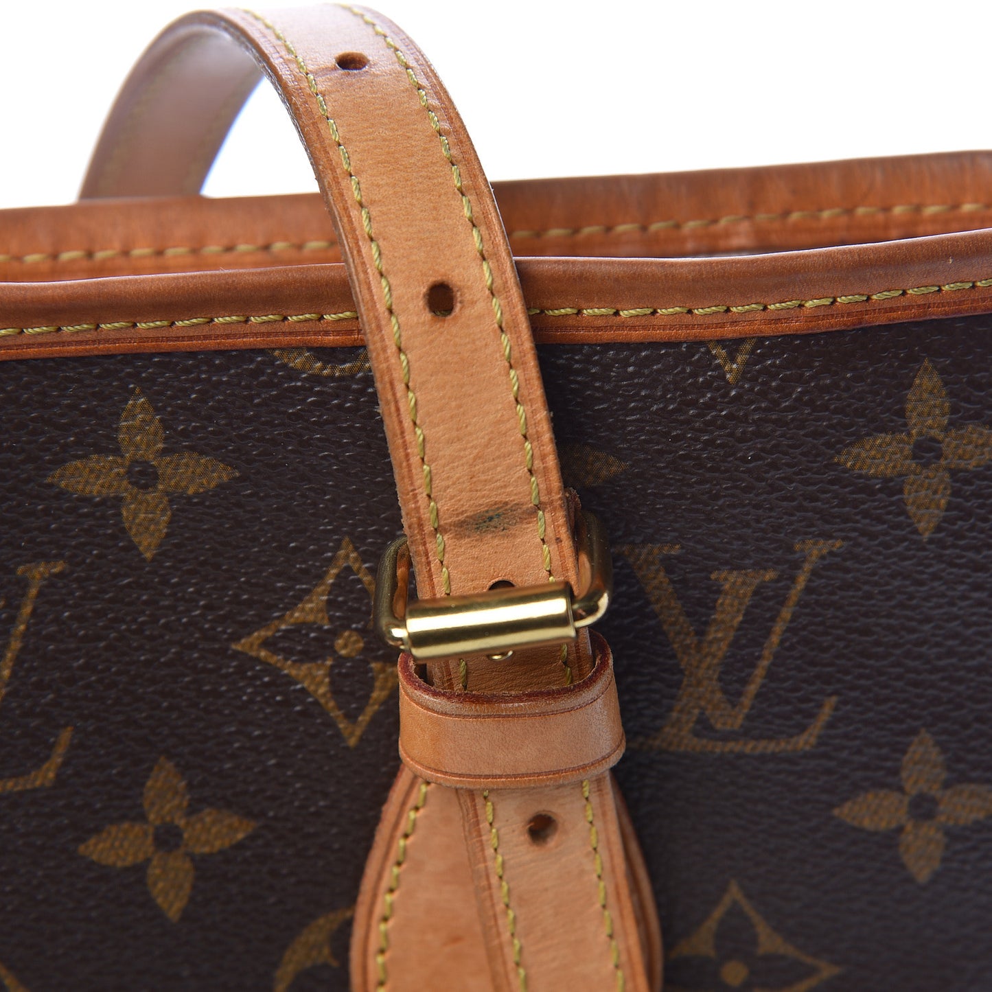 Monogram Petit Bucket 23