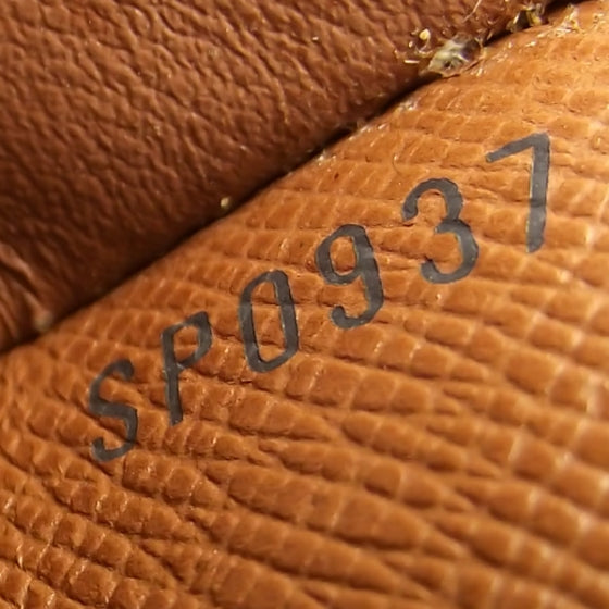 Louis Vuitton Monogram Medium Ring Agenda 7 of 7
