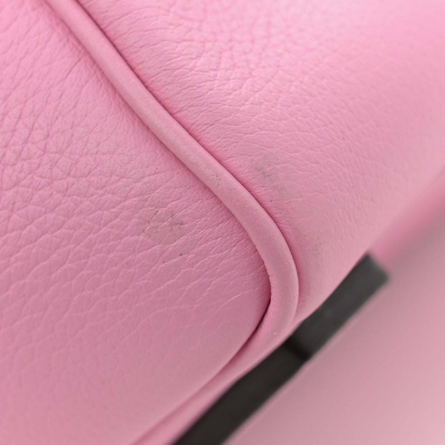 Grained Calfskin Small La Medusa Top Handle Bag Pink