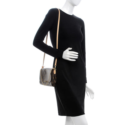 Louis Vuitton Monogram Favorite MM 2 of 9