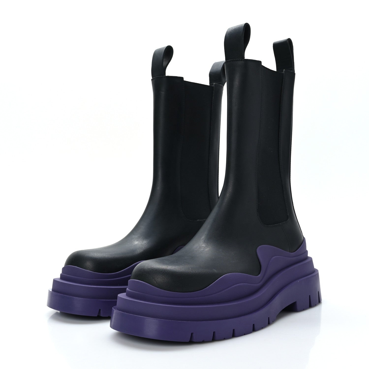 Bottega Veneta Calfskin The Tire Chelsea Boots 37.5 Black Plum 3 of 7