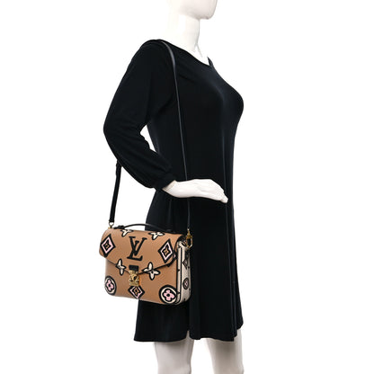 Louis Vuitton Monogram Giant Wild At Heart Pochette Metis Arizona 2 of 9