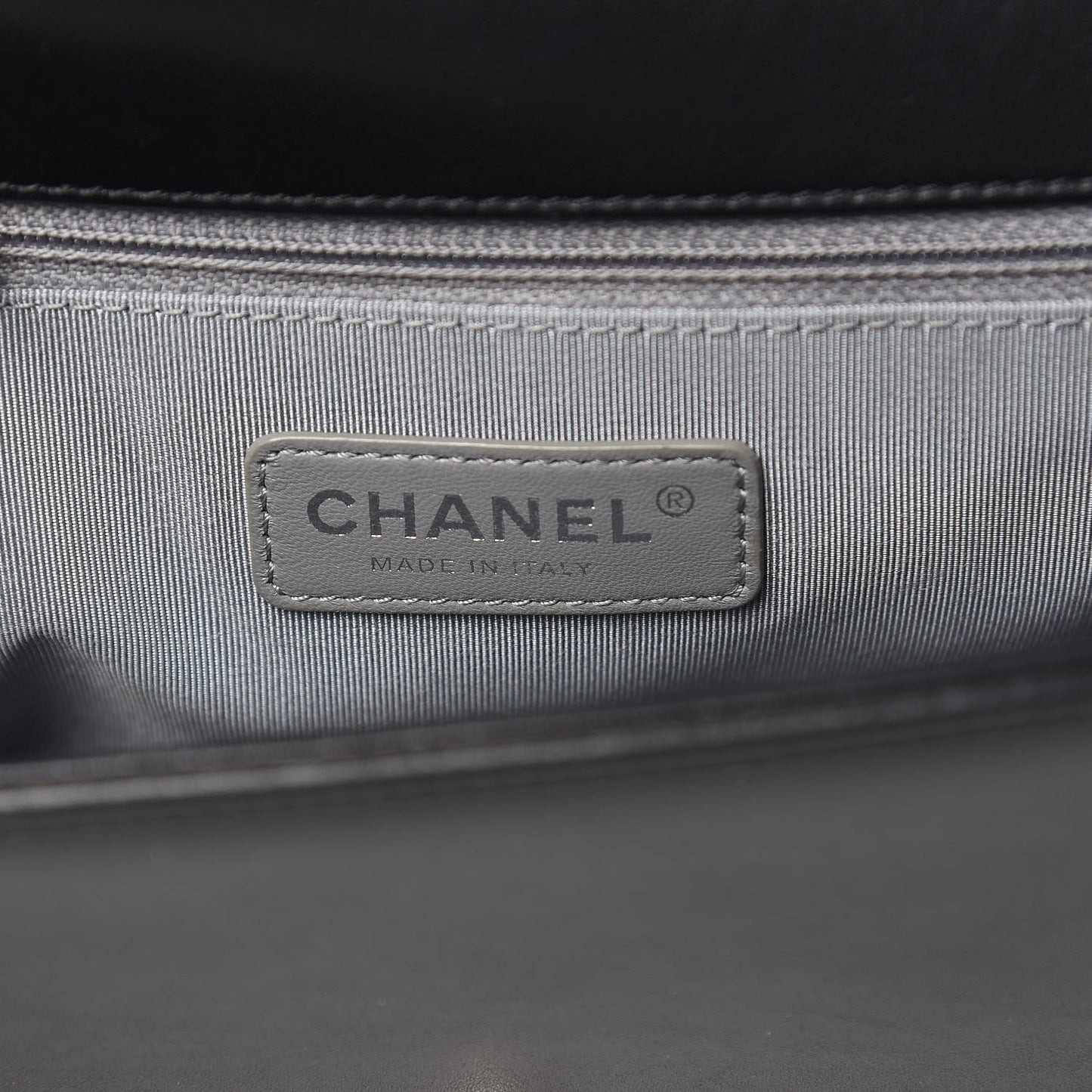 Calfskin Chevron New Medium Boy Flap Black
