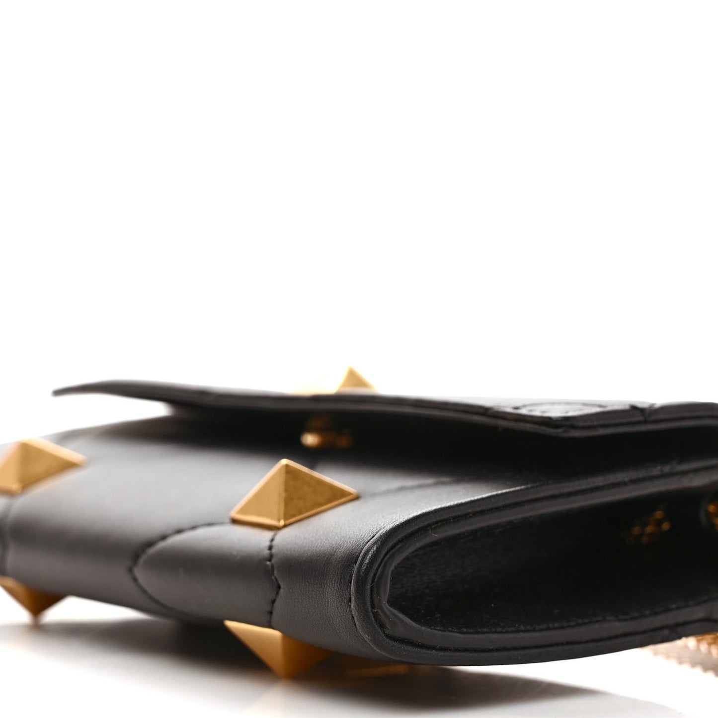 Nappa Roman Stud Wallet on Chain Black