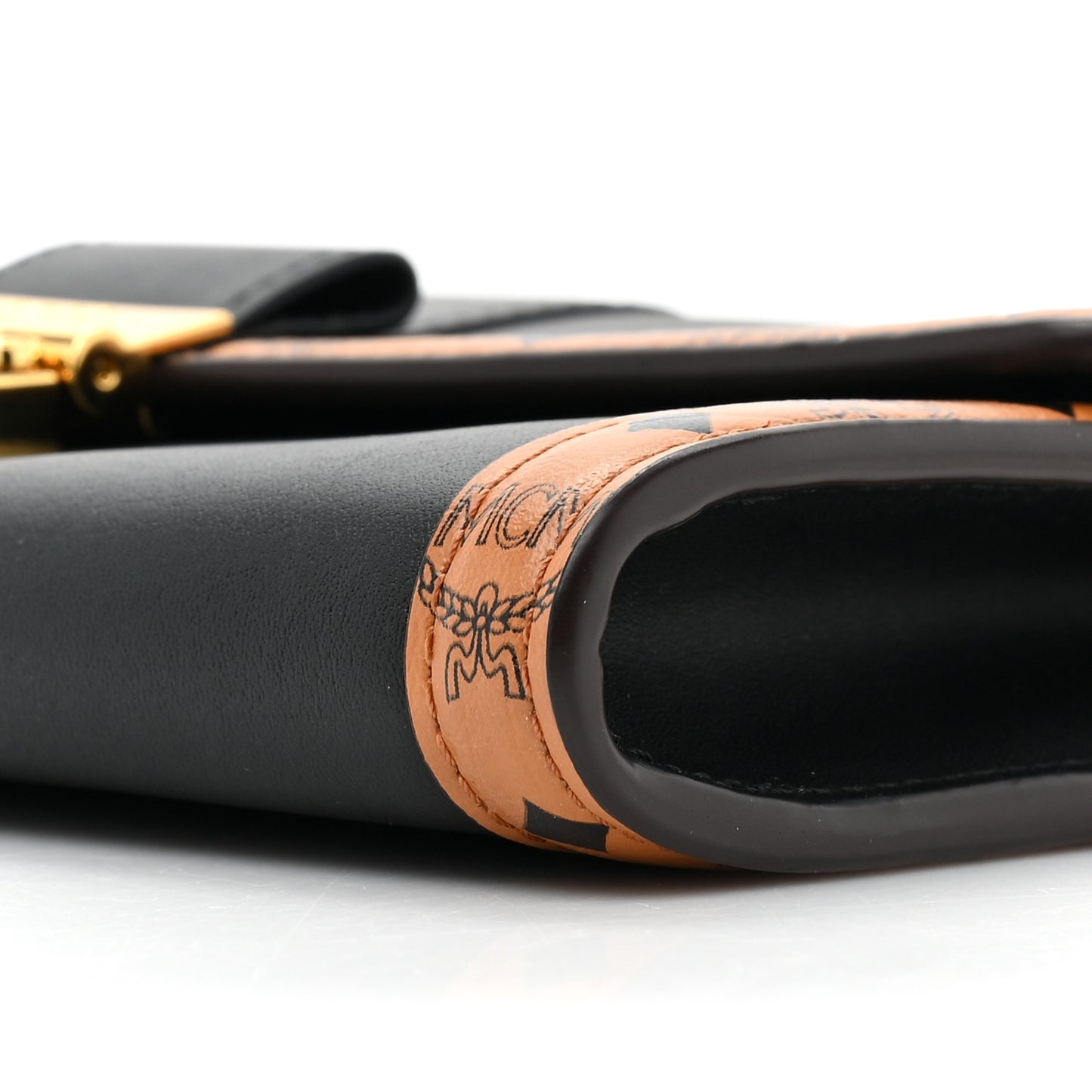 Visetos Large Tracy Chain Wallet Black Cognac