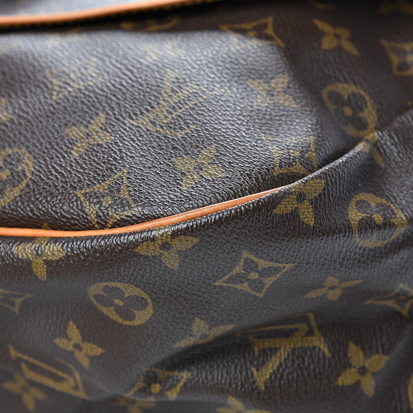 Monogram Saumur 35