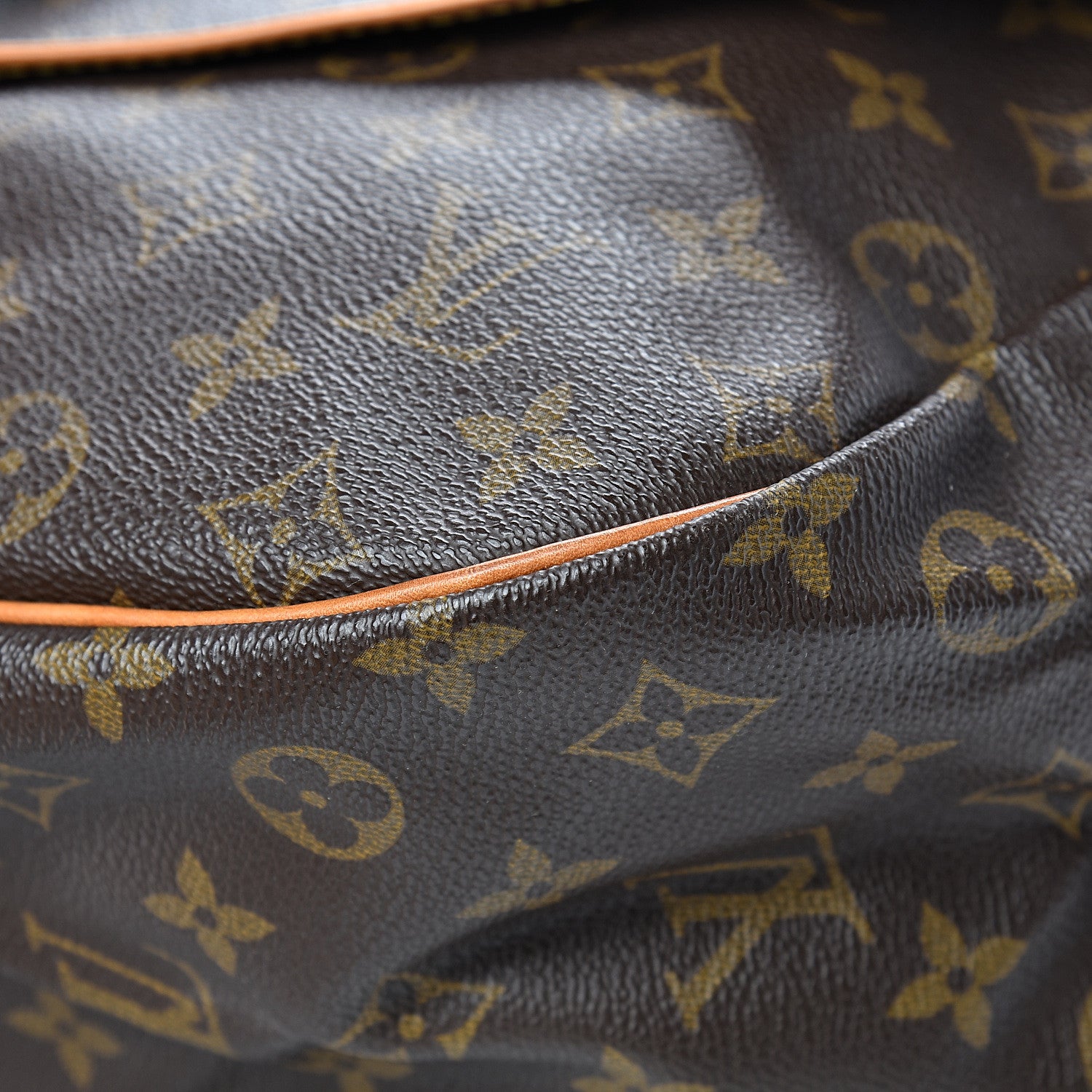 Louis Vuitton Monogram Saumur 35 10 of 18