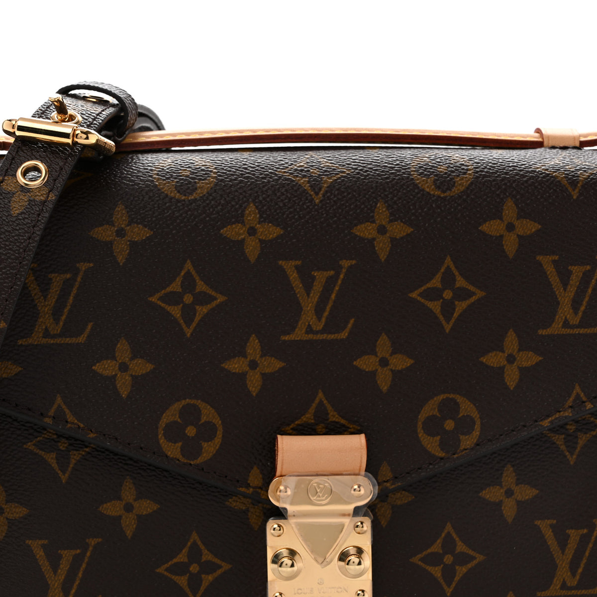 Louis Vuitton Monogram Pochette Metis 7 of 9