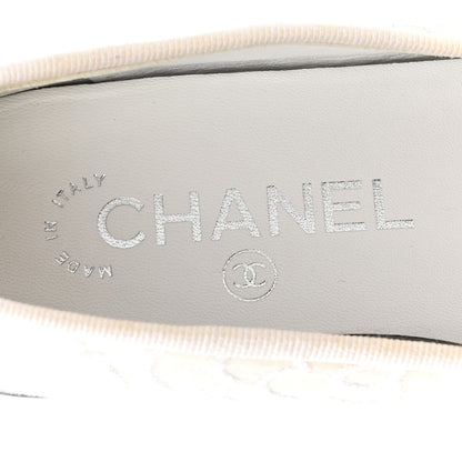 Chanel Fabric Camellia Embroidered Grosgrain Cap Toe Ballerina Flats 35.5 White Black 7 of 11