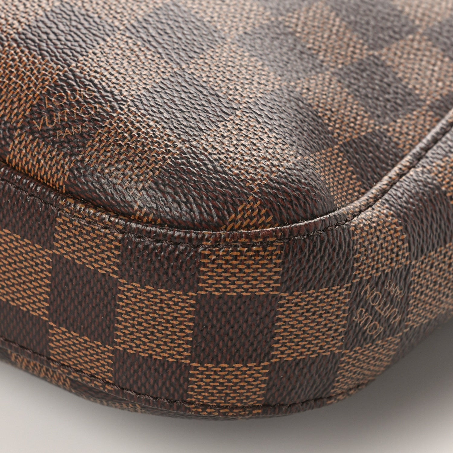 Louis Vuitton Damier Ebene South Bank Besace 8 of 8