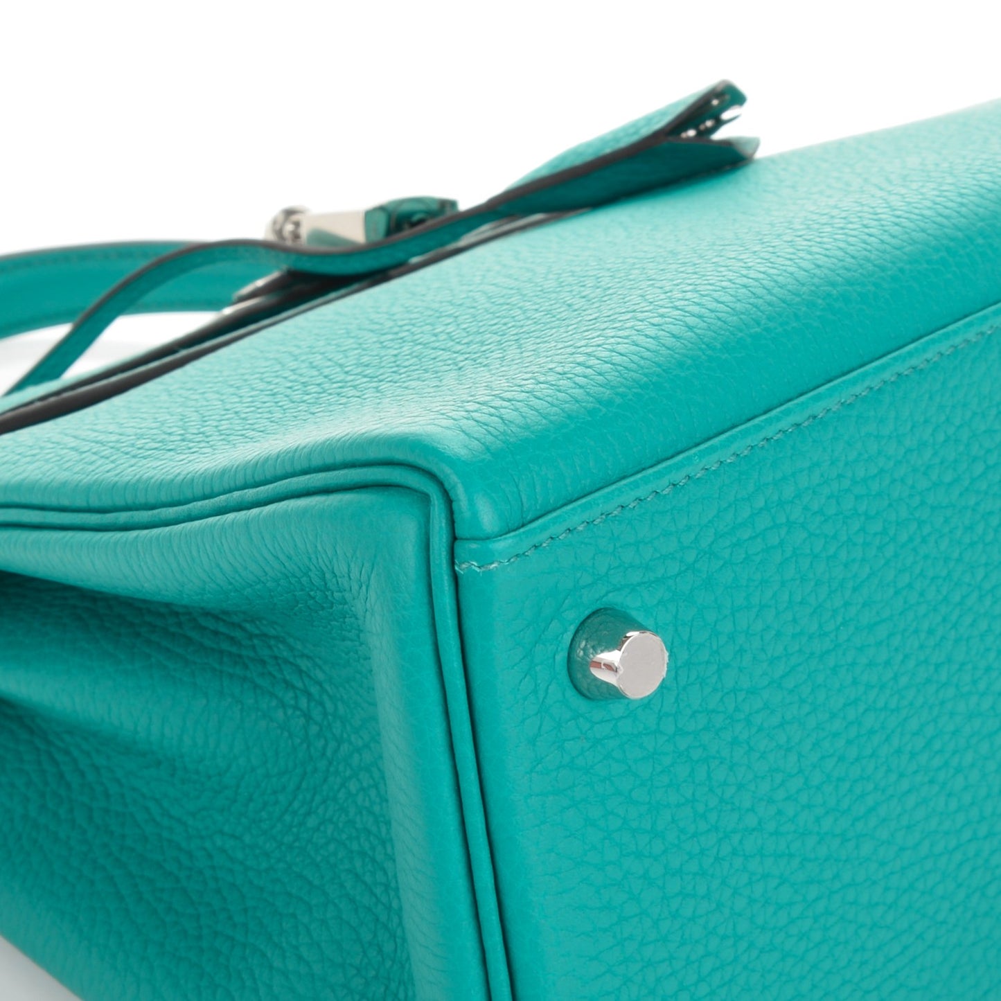 Taurillon Clemence Kelly Retourne 28 Bleu Paon