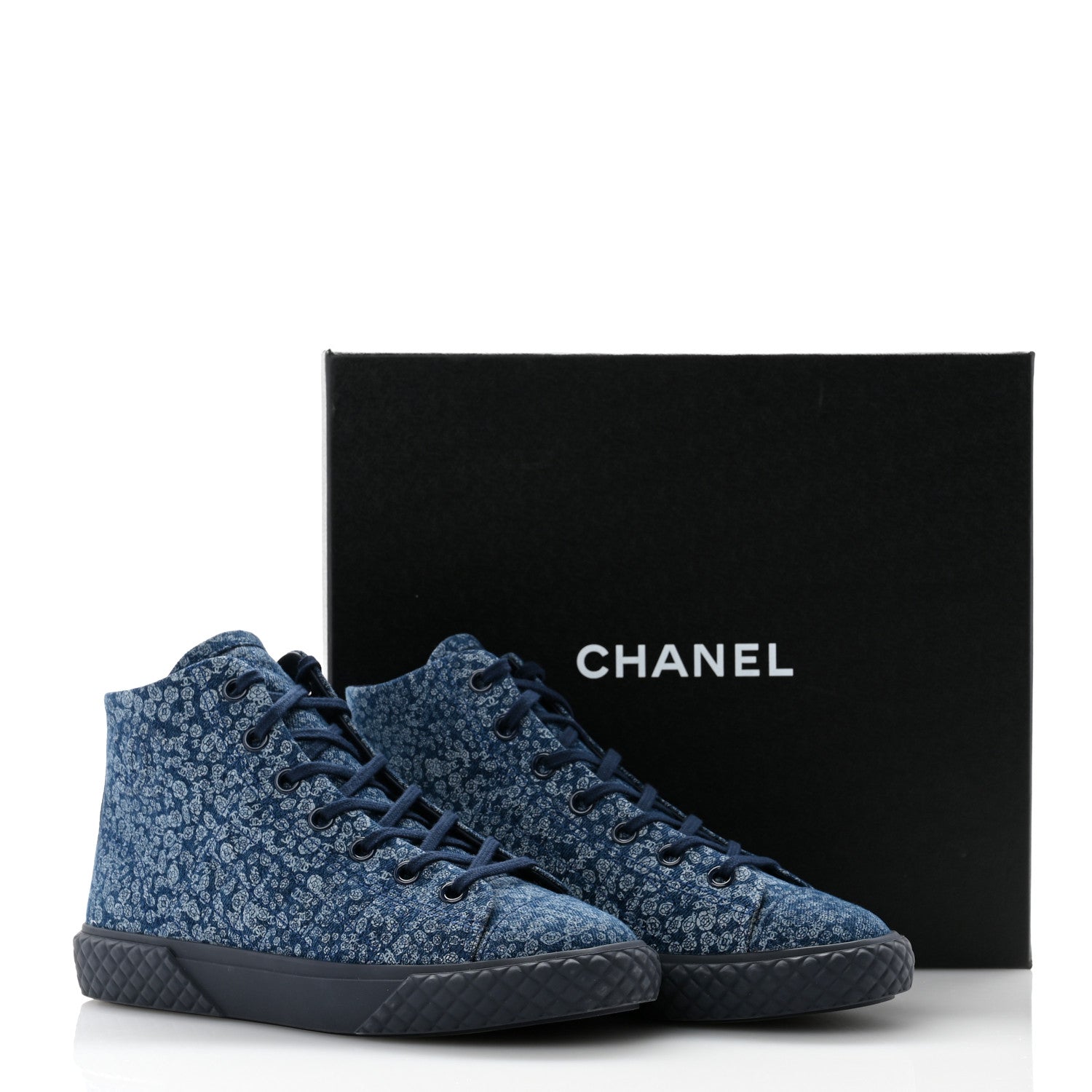 Chanel Printed Denim Quilted High Top Sneakers 40 Dark Blue 10 of 10